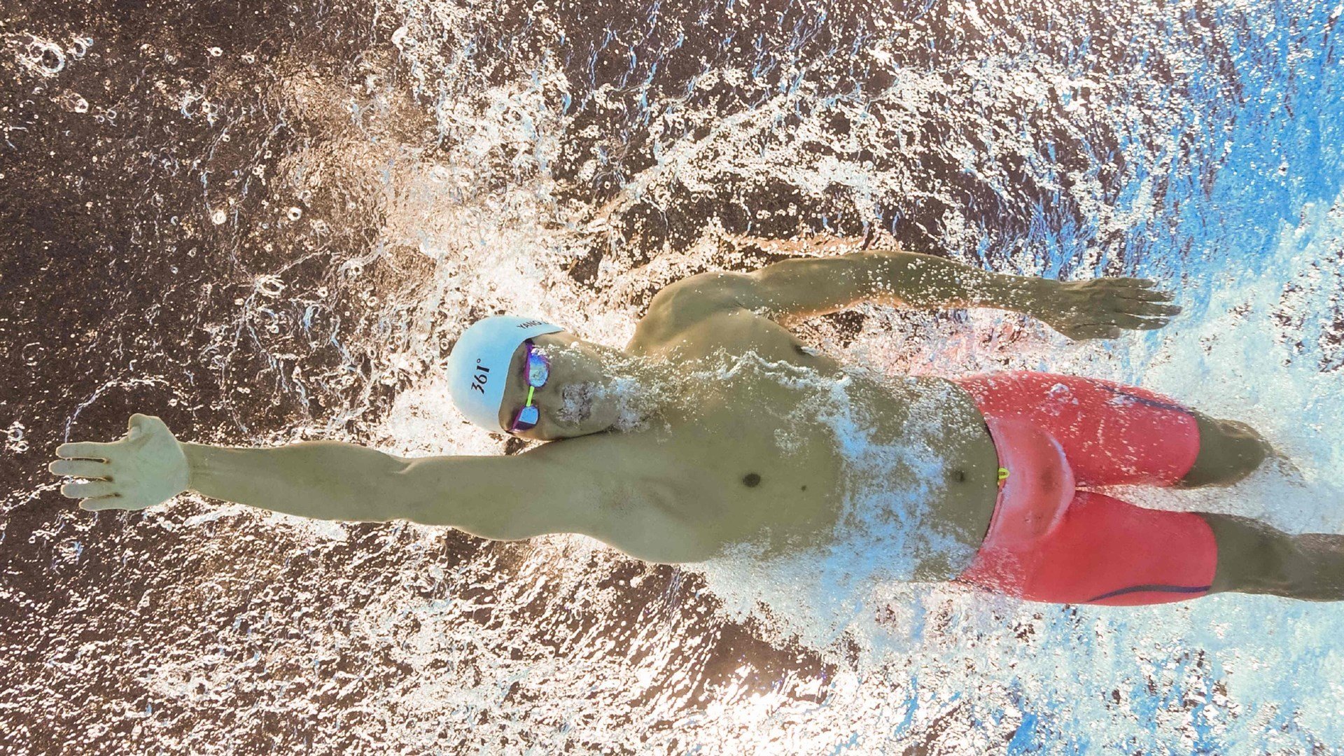 节奏控制优异的球员是否更适合搭档投射型内线，节奏型控卫的球鞋