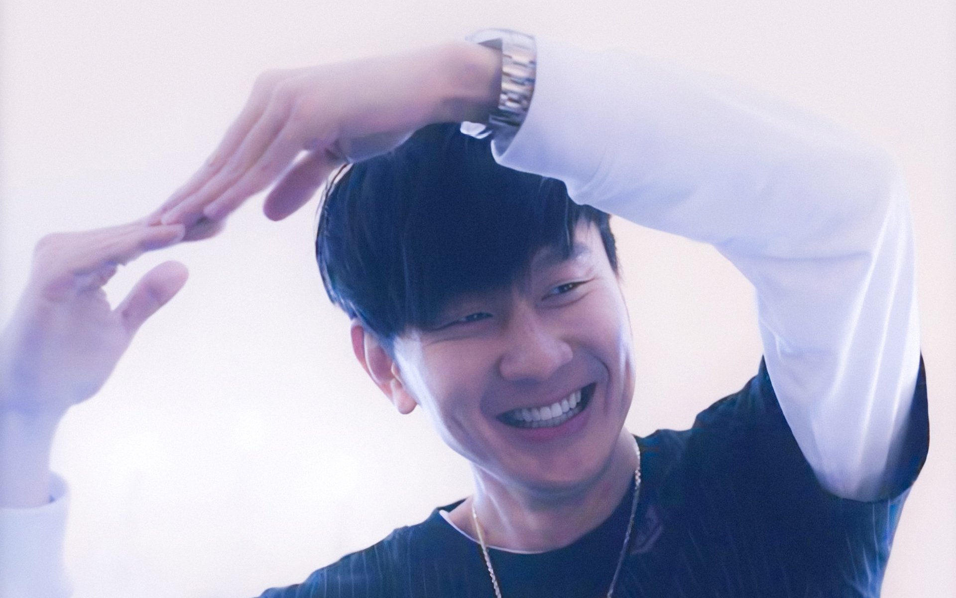 随机特色足球文化产品跨界合作，推动文化产业多元发展，足球文化衫