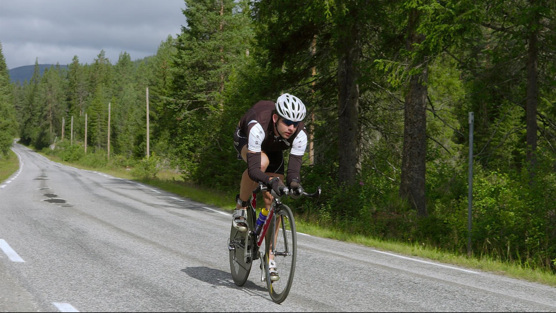 混合泳赛事中立代表队A选手均衡发展，混合泳夺冠