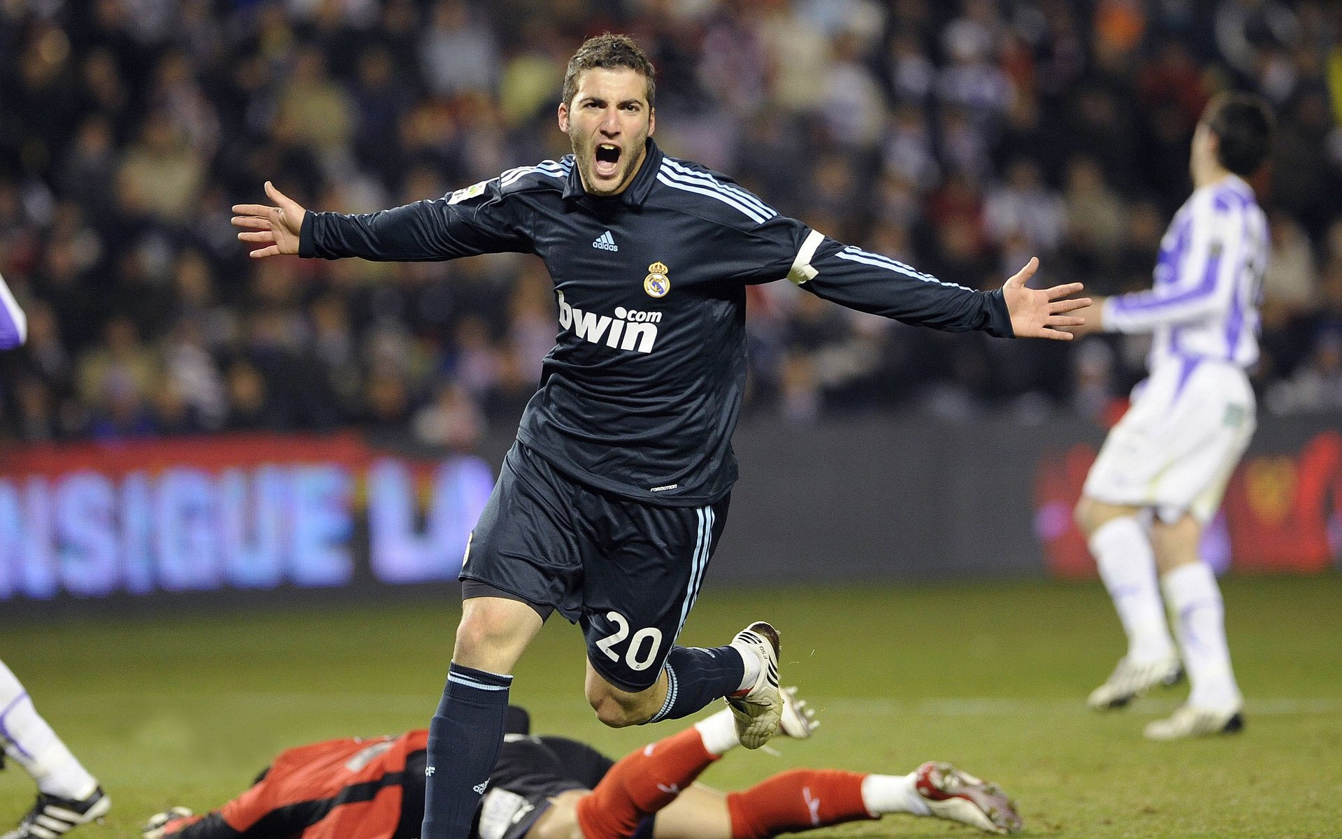 体育旅游融合推动中国足球产业迈向新高度，体育旅游新业态